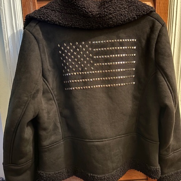 Black Sherpa-Lined Jacket - Picture 4 of 4